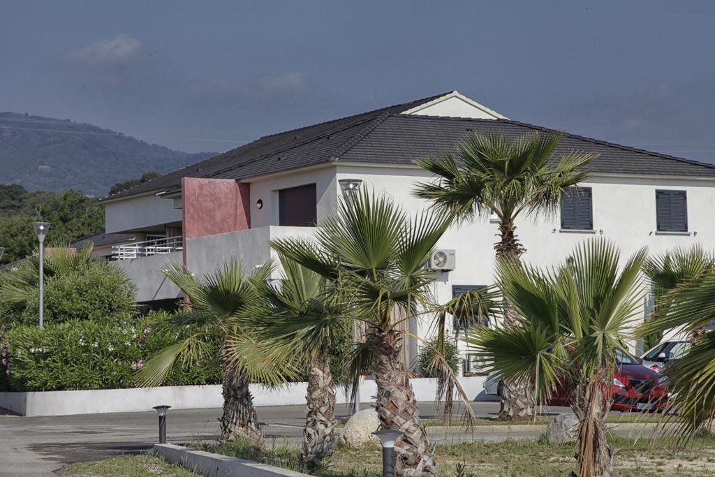 Residence Marea Resort Santa Lucia di Moriani Bagian luar foto