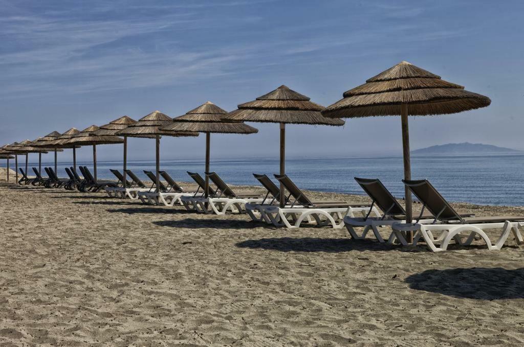 Residence Marea Resort Santa Lucia di Moriani Bagian luar foto